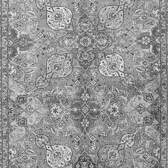 Serging Thickness of Machine Washable Persian Gray Traditional Rug, wshtr4539gry