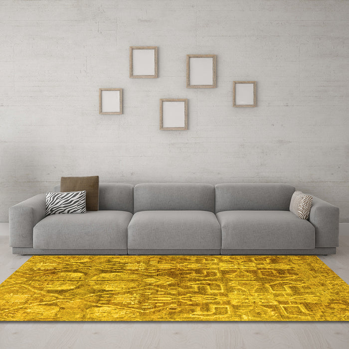 Machine Washable Persian Yellow Traditional Rug in a Living Room, wshtr4543yw