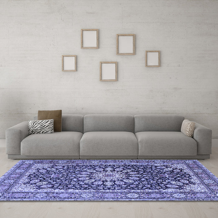 Machine Washable Medallion Blue Traditional Rug in a Living Room, wshtr4544blu
