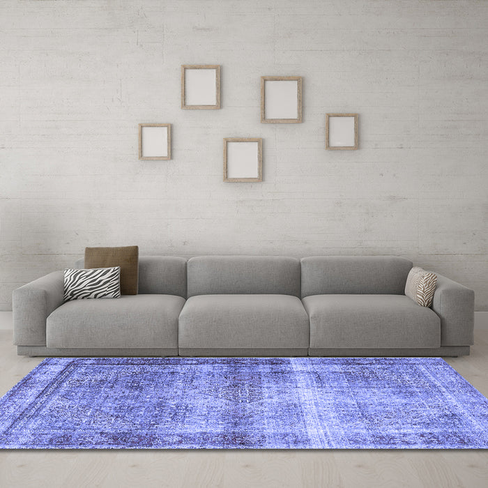Machine Washable Persian Blue Traditional Rug in a Living Room, wshtr4545blu