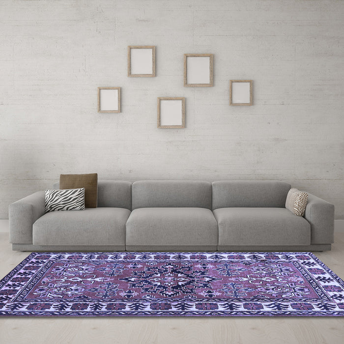 Machine Washable Geometric Blue Traditional Rug in a Living Room, wshtr454blu