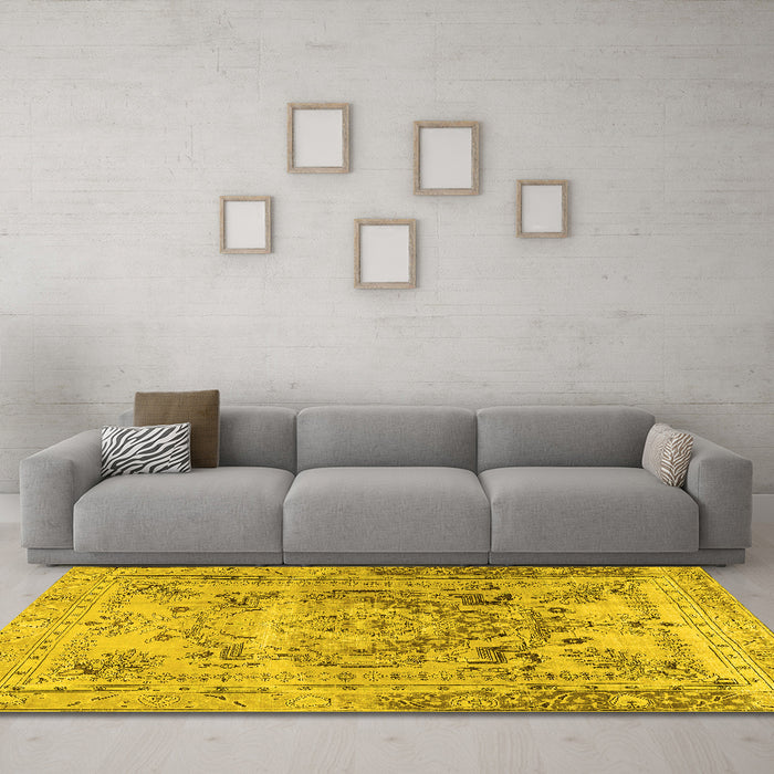 Machine Washable Persian Yellow Traditional Rug in a Living Room, wshtr4550yw