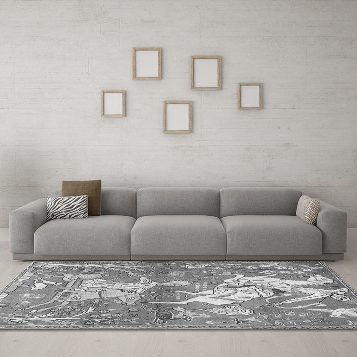 Machine Washable Animal Gray Traditional Rug in a Living Room,, wshtr4551gry