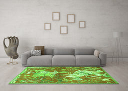 Machine Washable Animal Green Traditional Area Rugs in a Living Room,, wshtr4551grn