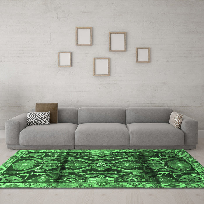 Machine Washable Persian Emerald Green Traditional Area Rugs in a Living Room,, wshtr4552emgrn