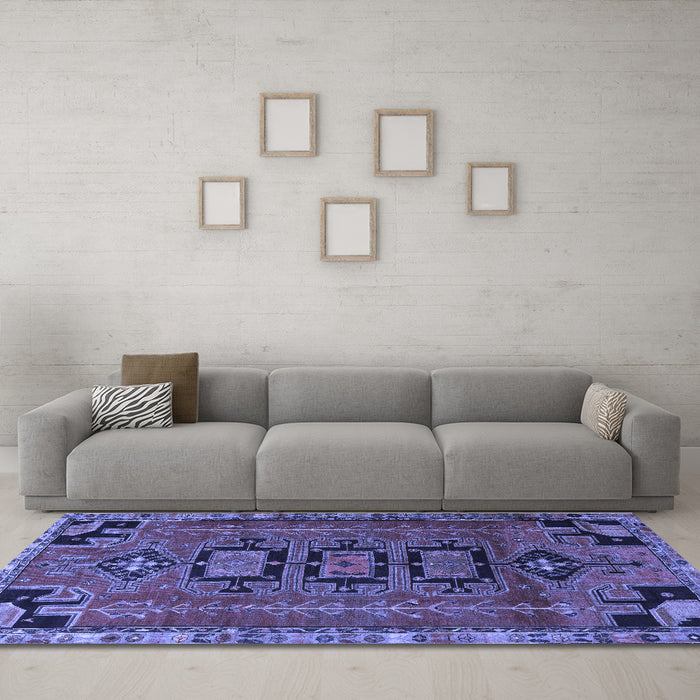 Machine Washable Persian Blue Traditional Rug in a Living Room, wshtr4554blu