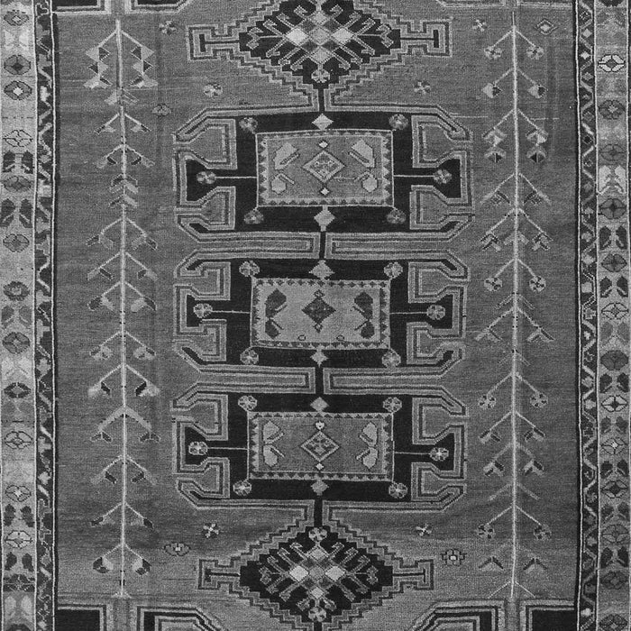 Serging Thickness of Machine Washable Persian Gray Traditional Rug, wshtr4554gry