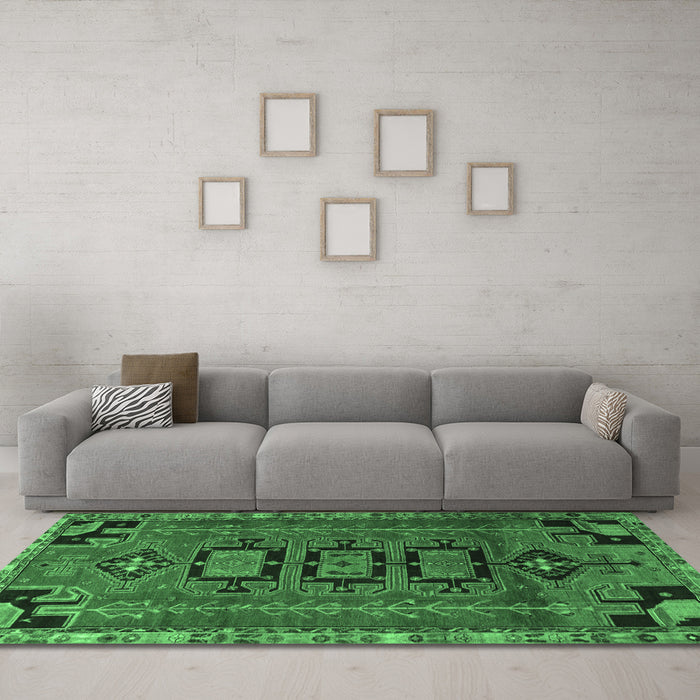 Machine Washable Persian Emerald Green Traditional Area Rugs in a Living Room,, wshtr4554emgrn