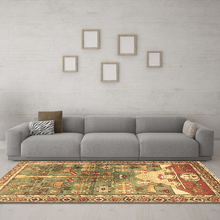 Machine Washable Persian Brown Traditional Rug in a Living Room,, wshtr4555brn