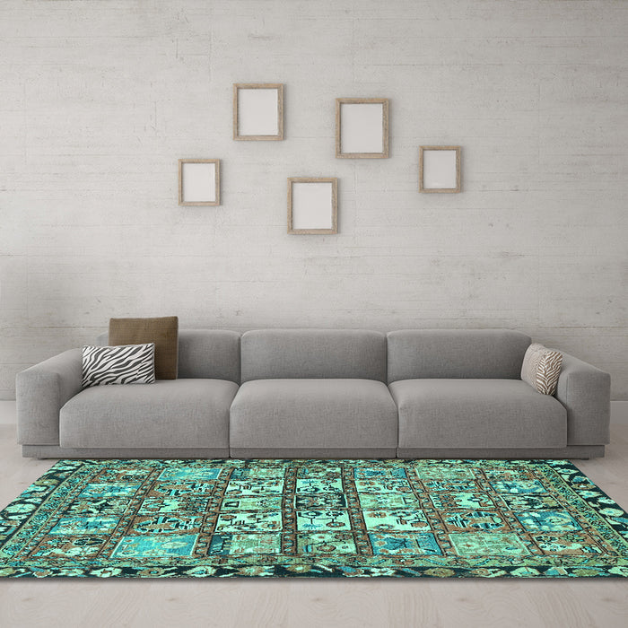 Machine Washable Persian Turquoise Traditional Area Rugs in a Living Room,, wshtr4556turq