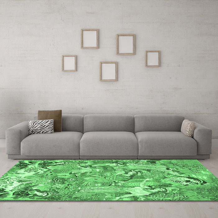 Machine Washable Animal Emerald Green Traditional Area Rugs in a Living Room,, wshtr4557emgrn
