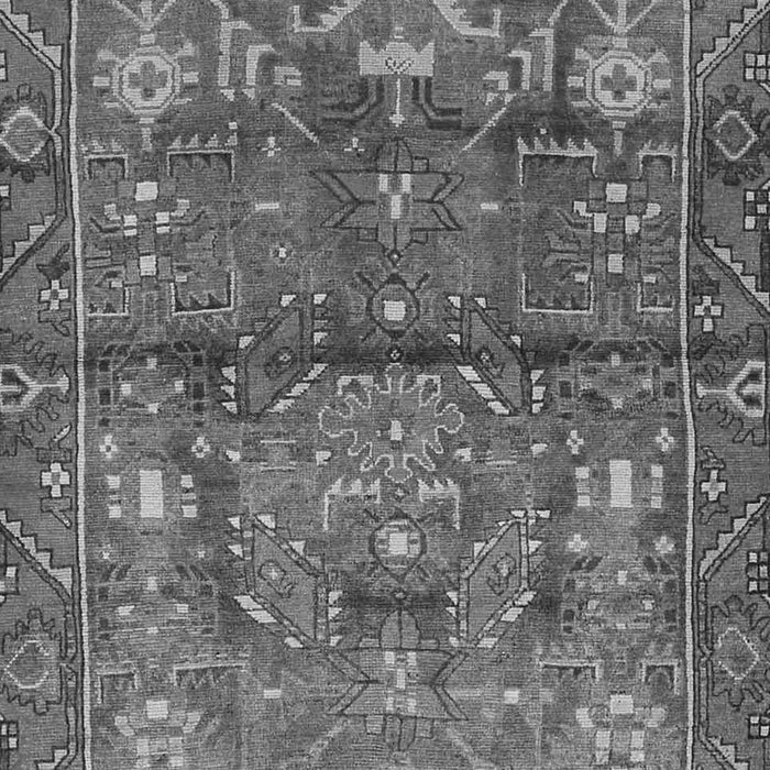 Serging Thickness of Machine Washable Persian Gray Traditional Rug, wshtr4560gry