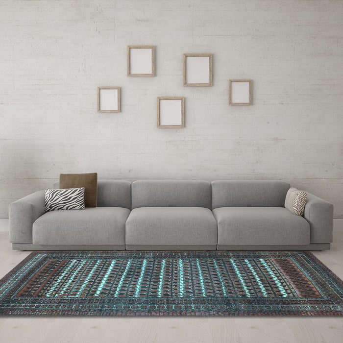 Machine Washable Persian Light Blue Traditional Rug in a Living Room, wshtr4563lblu