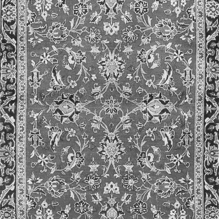 Serging Thickness of Machine Washable Persian Gray Traditional Rug, wshtr4565gry