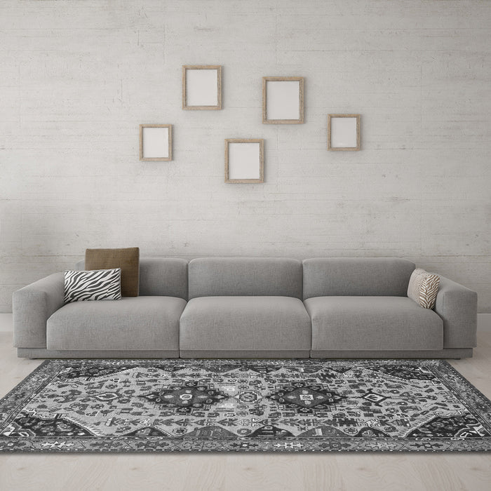 Machine Washable Persian Gray Traditional Rug in a Living Room,, wshtr4566gry