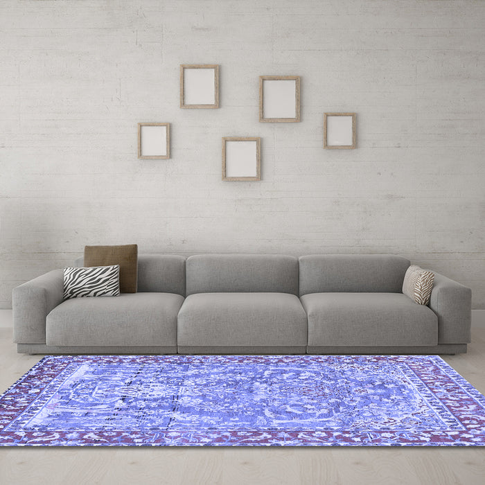Machine Washable Persian Blue Traditional Rug in a Living Room, wshtr4570blu