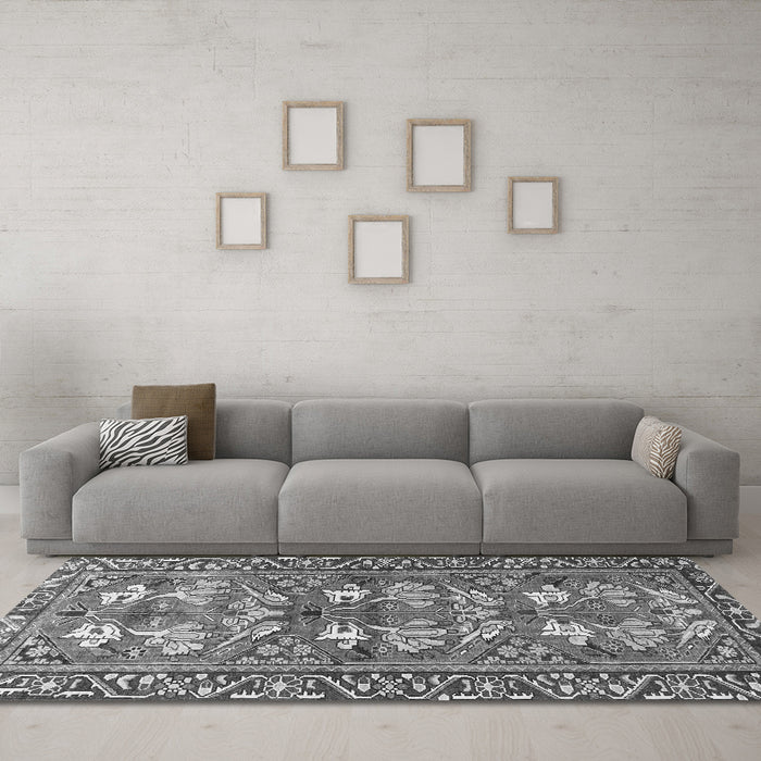 Machine Washable Persian Gray Traditional Rug in a Living Room,, wshtr4572gry