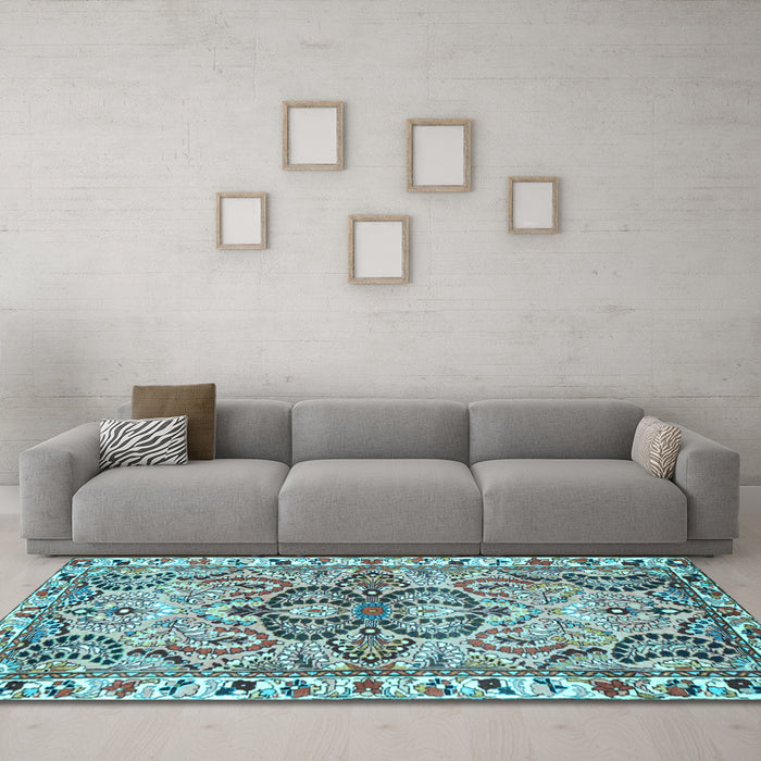 Machine Washable Persian Light Blue Traditional Rug in a Living Room, wshtr4573lblu