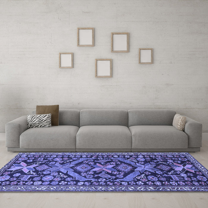Machine Washable Persian Blue Traditional Rug in a Living Room, wshtr4574blu