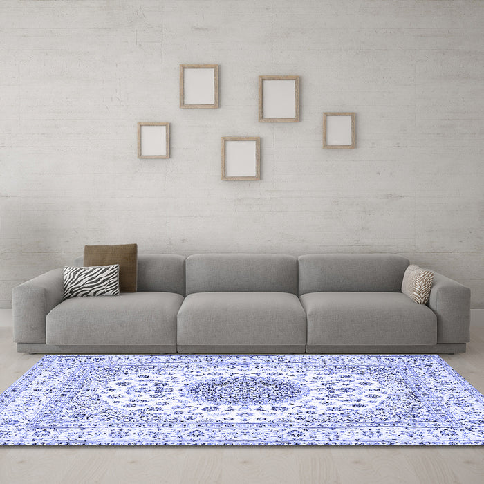 Machine Washable Medallion Blue Traditional Rug in a Living Room, wshtr4579blu
