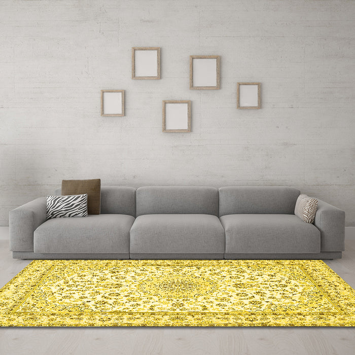 Machine Washable Persian Yellow Traditional Rug in a Living Room, wshtr4581yw