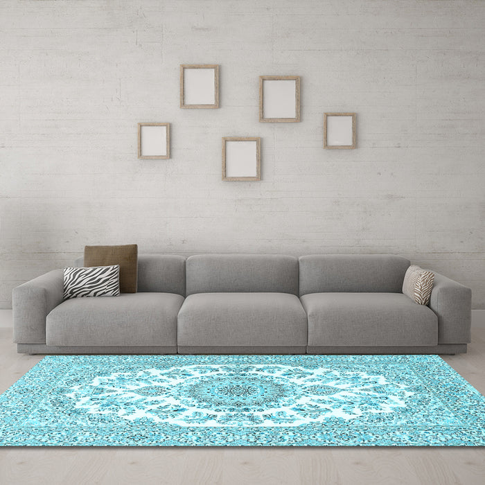 Machine Washable Persian Light Blue Traditional Rug in a Living Room, wshtr4582lblu