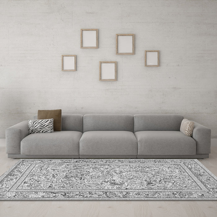 Machine Washable Animal Gray Traditional Rug in a Living Room,, wshtr4584gry