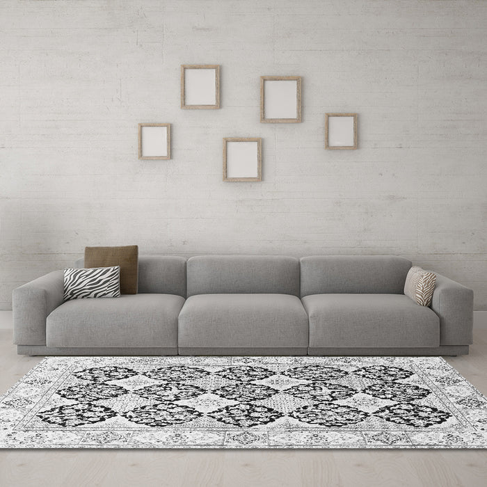 Machine Washable Persian Gray Traditional Rug in a Living Room,, wshtr4592gry