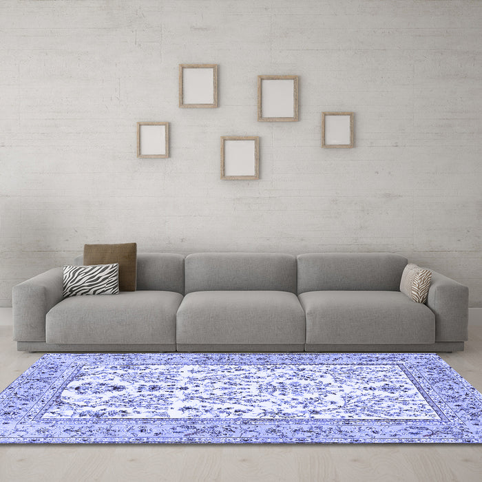 Machine Washable Persian Blue Traditional Rug in a Living Room, wshtr4595blu