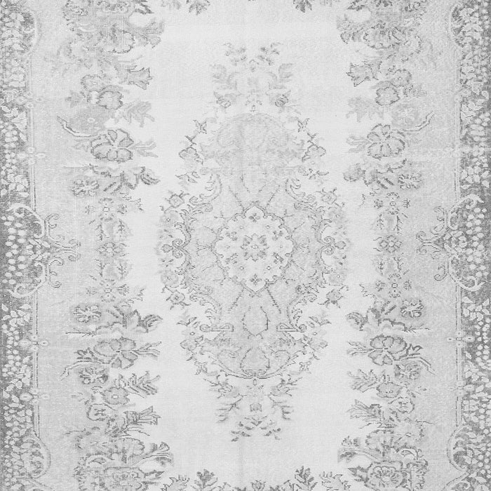 Serging Thickness of Machine Washable Persian Gray Traditional Rug, wshtr459gry