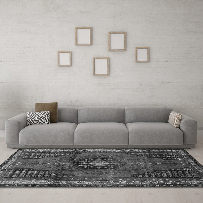 Machine Washable Persian Gray Traditional Rug in a Living Room,, wshtr45gry
