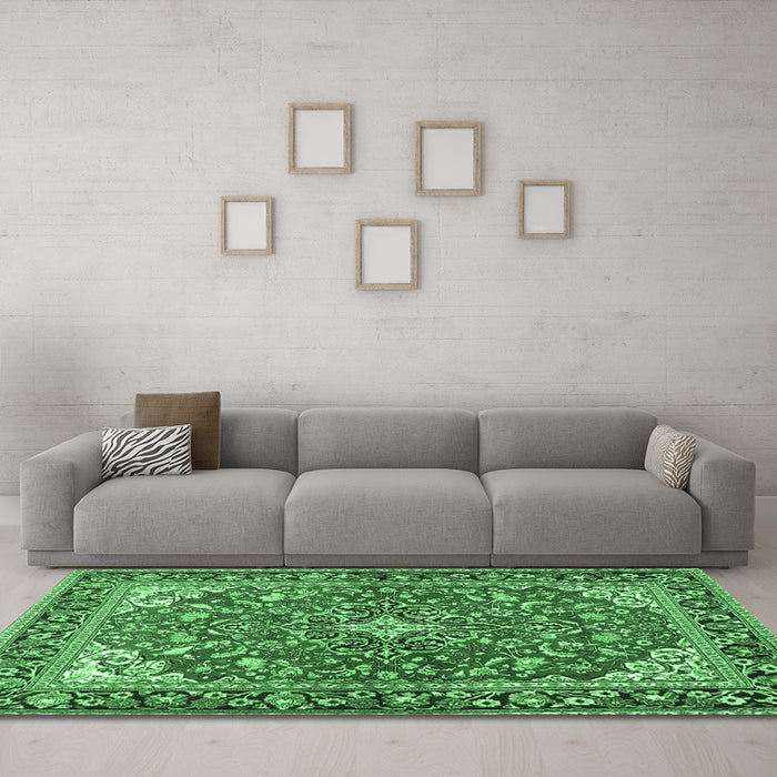 Machine Washable Medallion Emerald Green Traditional Area Rugs in a Living Room,, wshtr4603emgrn