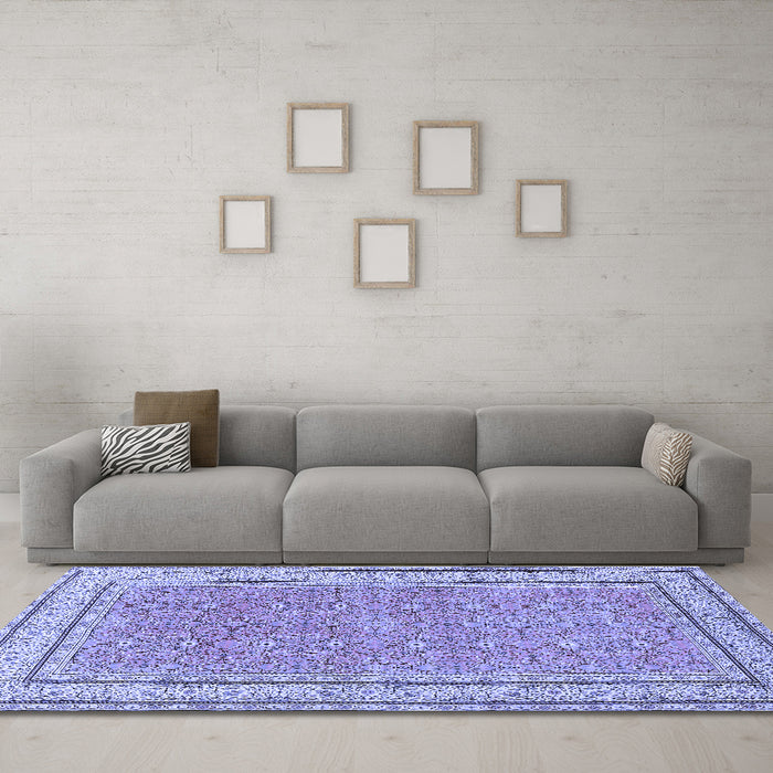 Machine Washable Oriental Blue Traditional Rug in a Living Room, wshtr4604blu
