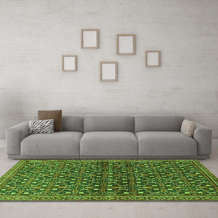 Machine Washable Persian Green Traditional Area Rugs in a Living Room,, wshtr4605grn
