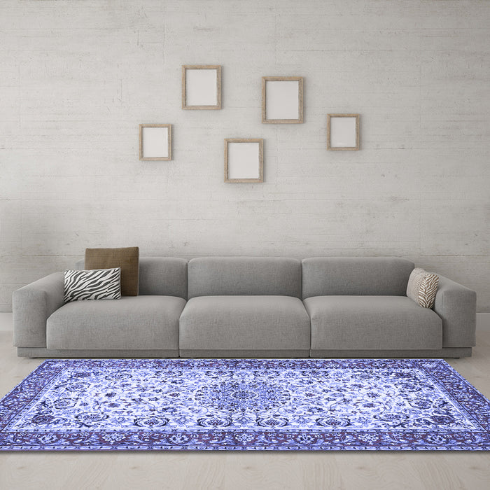 Machine Washable Persian Blue Traditional Rug in a Living Room, wshtr4607blu