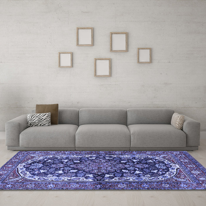 Machine Washable Persian Blue Traditional Rug in a Living Room, wshtr4608blu