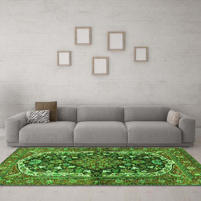 Machine Washable Persian Green Traditional Area Rugs in a Living Room,, wshtr4608grn