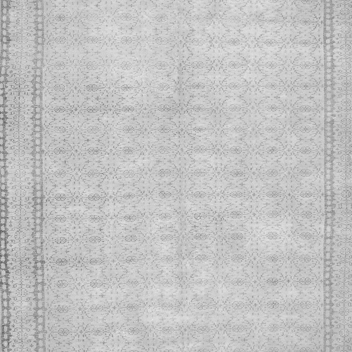 Serging Thickness of Machine Washable Persian Gray Traditional Rug, wshtr460gry