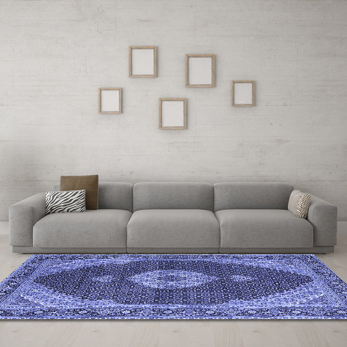 Machine Washable Medallion Blue Traditional Rug in a Living Room, wshtr4611blu