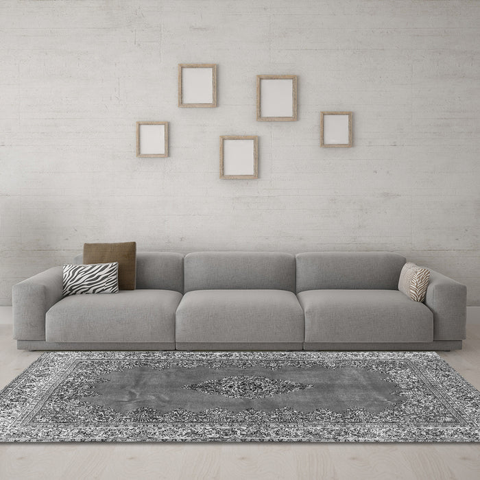 Machine Washable Medallion Gray Traditional Rug in a Living Room,, wshtr4617gry