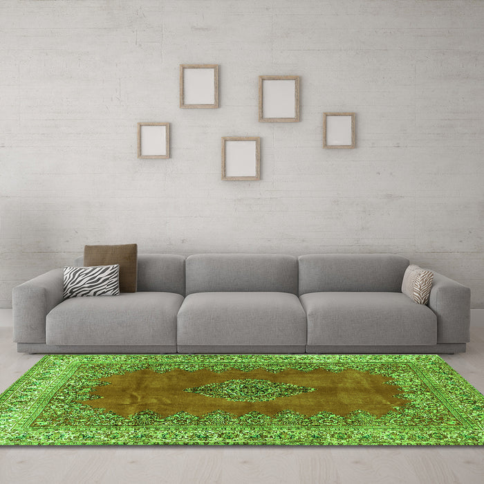 Machine Washable Medallion Green Traditional Area Rugs in a Living Room,, wshtr4617grn
