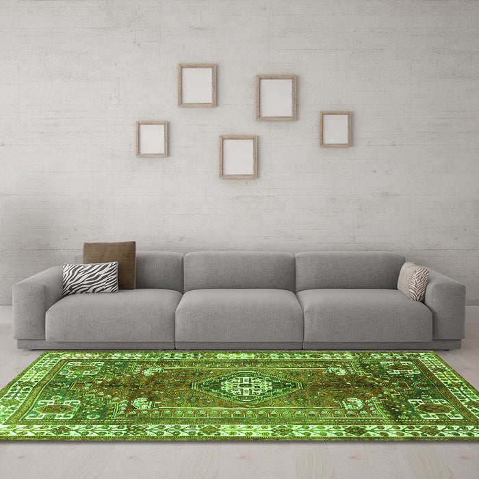 Machine Washable Persian Green Traditional Area Rugs in a Living Room,, wshtr4619grn