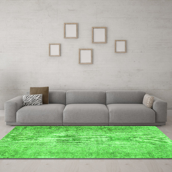 Machine Washable Persian Green Traditional Area Rugs in a Living Room,, wshtr461grn