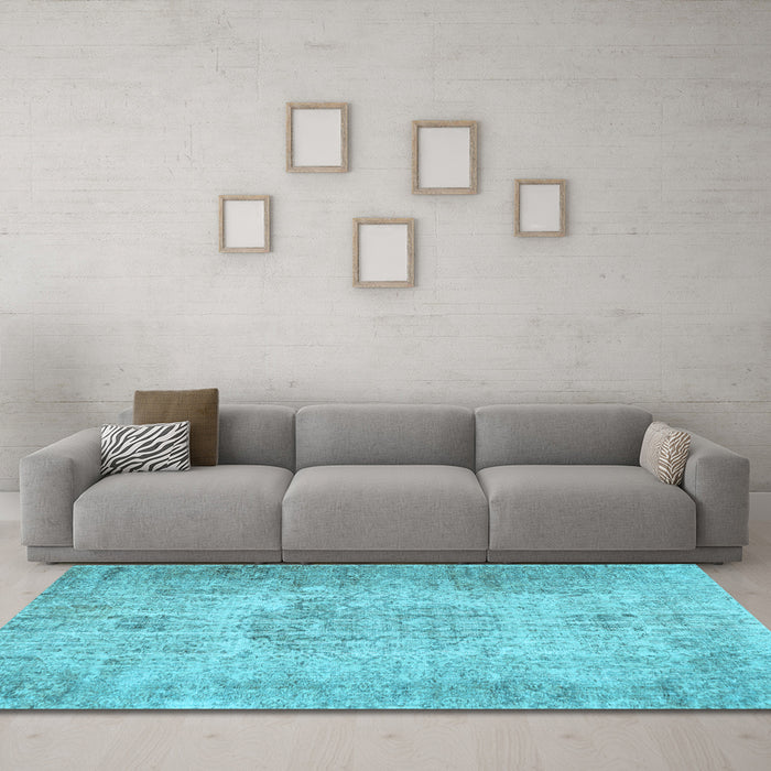Machine Washable Persian Light Blue Traditional Rug in a Living Room, wshtr461lblu