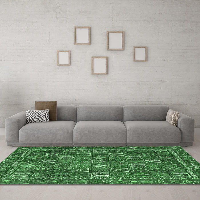 Machine Washable Persian Emerald Green Traditional Area Rugs in a Living Room,, wshtr4621emgrn