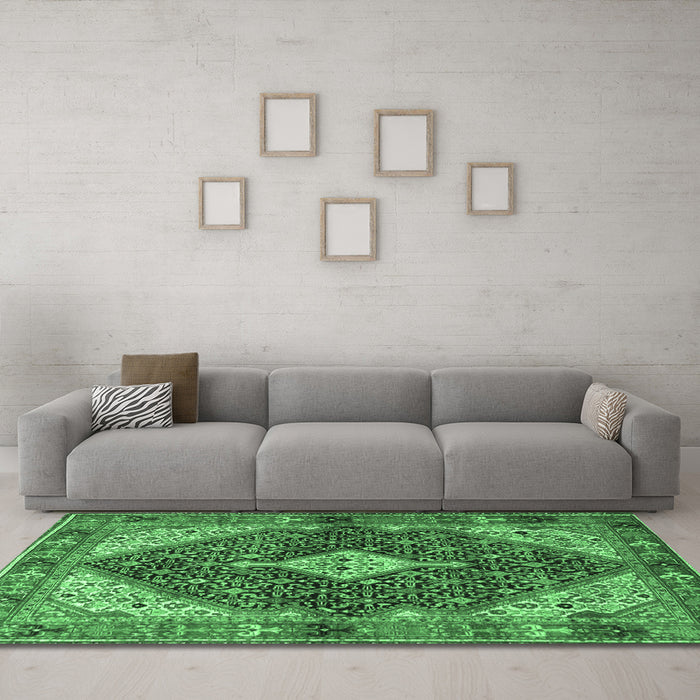 Machine Washable Persian Emerald Green Traditional Area Rugs in a Living Room,, wshtr4623emgrn