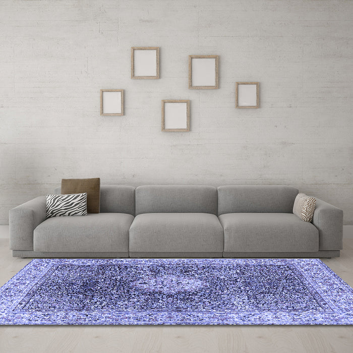 Machine Washable Medallion Blue Traditional Rug in a Living Room, wshtr4625blu