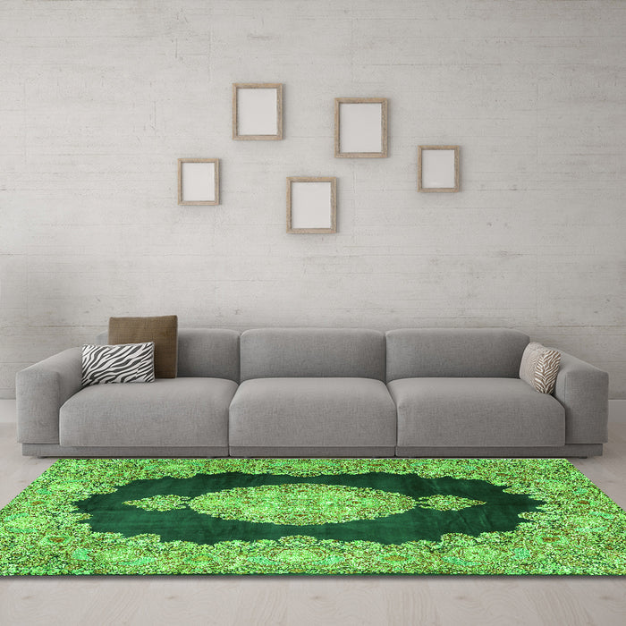 Machine Washable Medallion Green Traditional Area Rugs in a Living Room,, wshtr4627grn