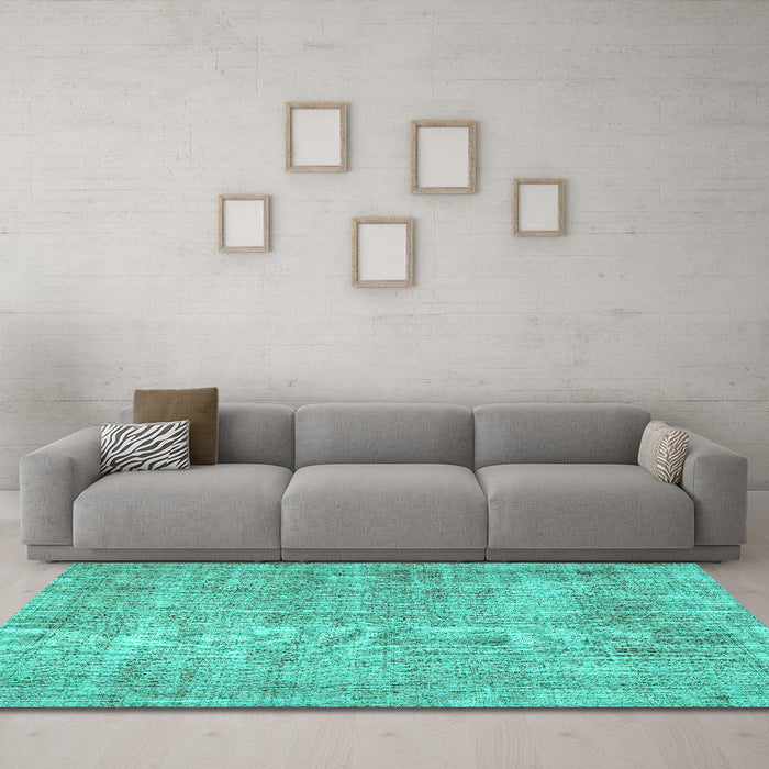 Machine Washable Persian Turquoise Traditional Area Rugs in a Living Room,, wshtr462turq