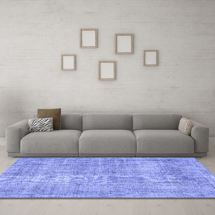 Machine Washable Persian Blue Traditional Rug in a Living Room, wshtr462blu